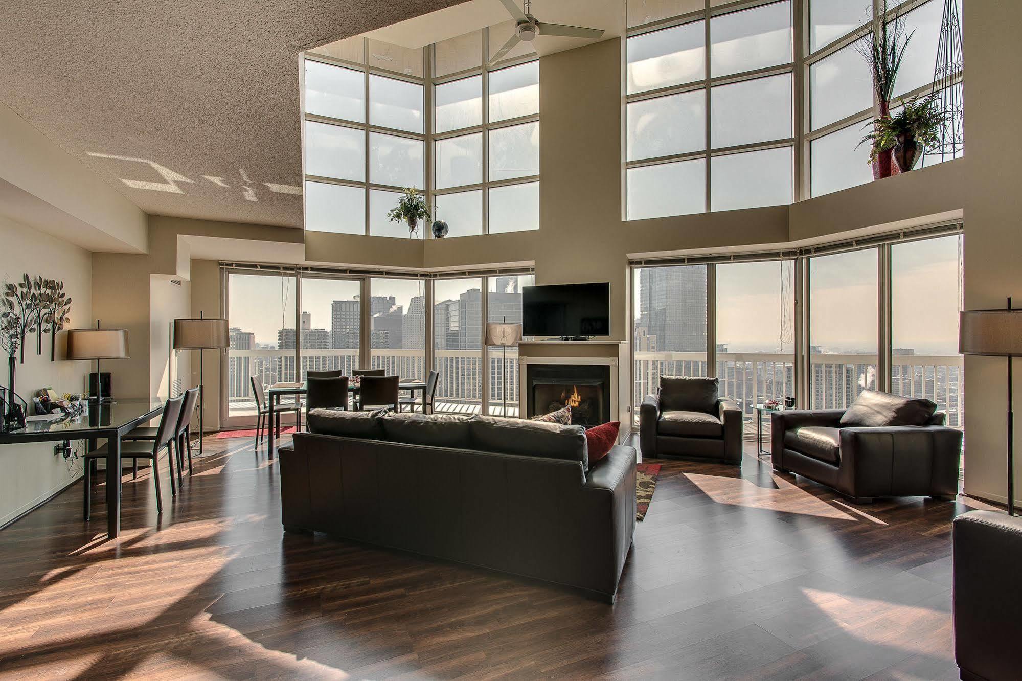 The Penthouse At Grand Plaza Aparthotel Σικάγο Εξωτερικό φωτογραφία